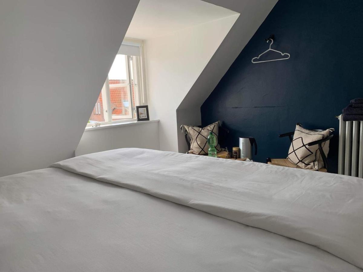 Room In A Danish Cottage With Garden View, 10 Min To Cph Gentofte Eksteriør billede