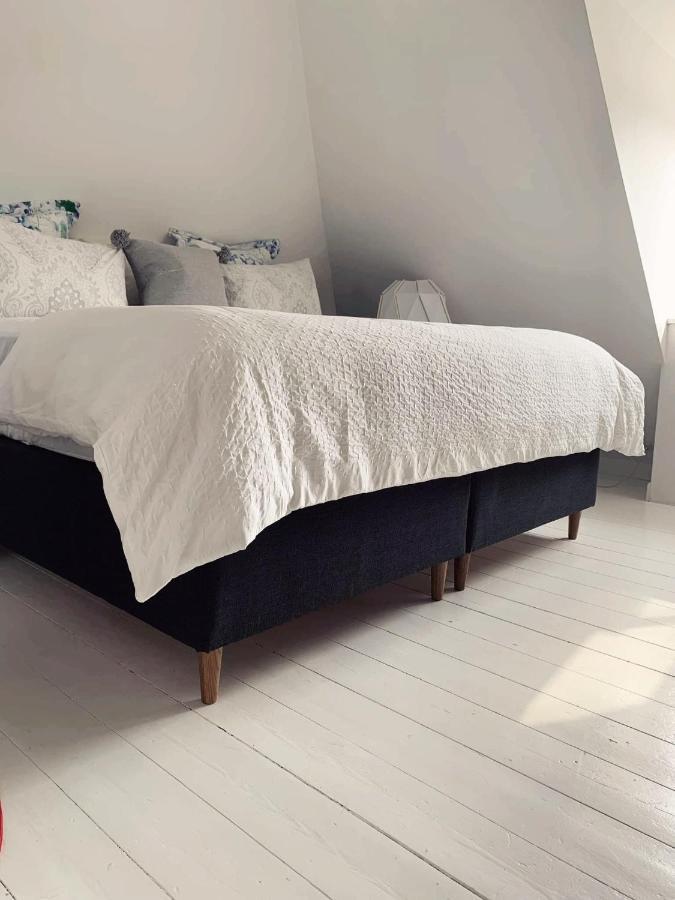 Room In A Danish Cottage With Garden View, 10 Min To Cph Gentofte Eksteriør billede